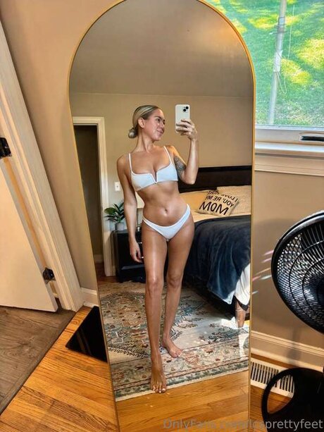 Lcsprettyfeet OnlyFansリークヌード写真