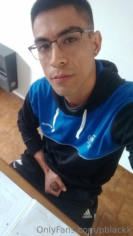 Naken lekkede OnlyFans-bilde av Pierconte