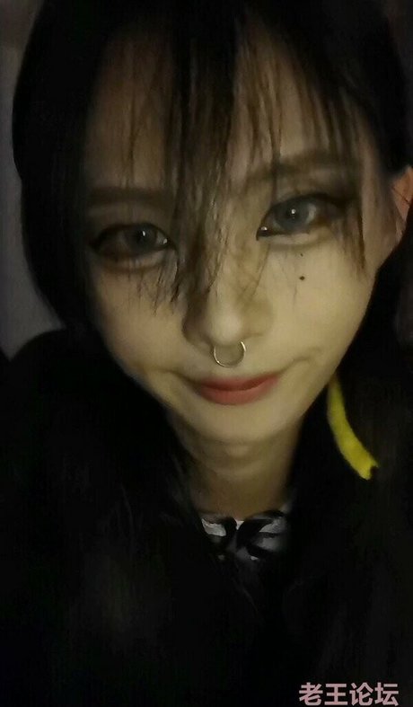 Brokenbowle OnlyFans泄露裸照