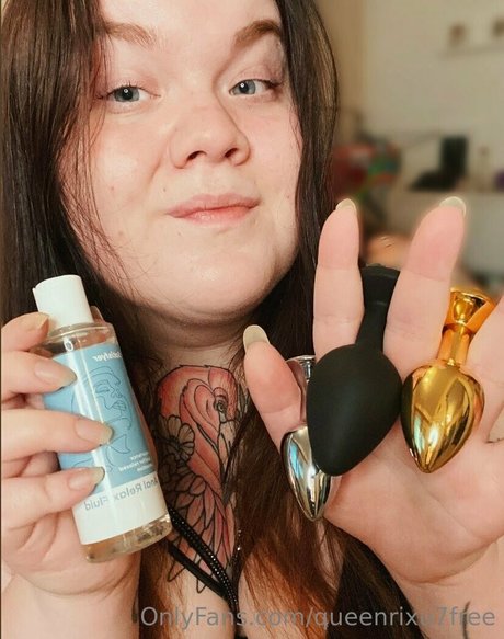OnlyFans-model Queenrixu7free