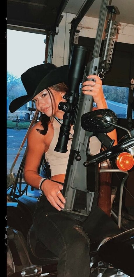 Alasti lekkinud OnlyFans-i pilt Josie Conely