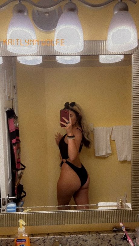 Alasti lekkinud OnlyFans-i pilt Kaitlynnwxlfe