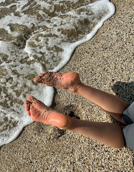 Foto di nudo di fuga di OnlyFans di Yesonee