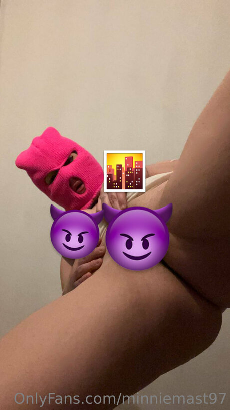 Обнаженная фотография утечки OnlyFans от Minniemast97
