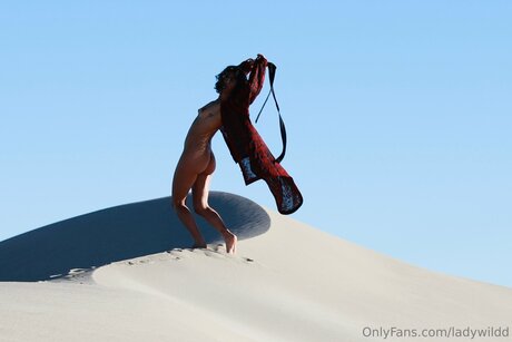 Naakte gelekte OnlyFans-foto van Ladywildd