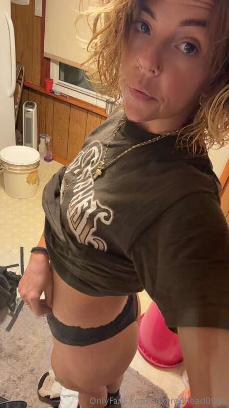 OnlyFans-model Sexyredhead0984