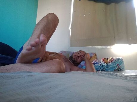 Naken läckt OnlyFans-bild av Big Foot81