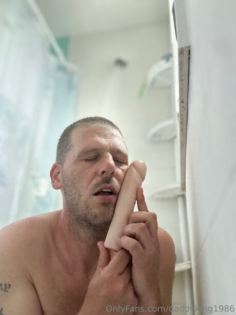 Foto di nudo di fuga di OnlyFans di Daddyking1986