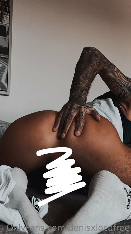 Foto di nudo di fuga di OnlyFans di Inkeddenis