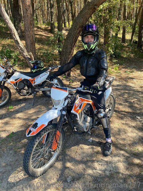 Foto desnuda filtrada de OnlyFans de Hungryman777