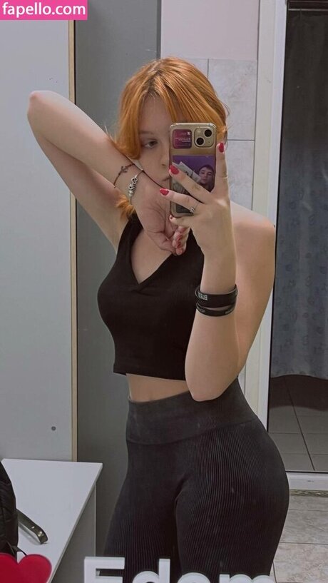 Alasti lekkinud OnlyFans-i pilt Ktoto666