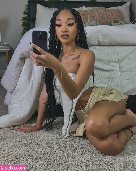 Alasti lekkinud OnlyFans-i pilt Chibichaz