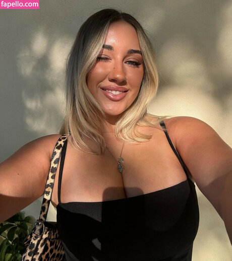 Nacktes geleaktes OnlyFans-Foto von Chloetharle