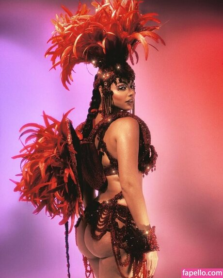 Nahá fotka uniklých OnlyFans od Menina Veneno