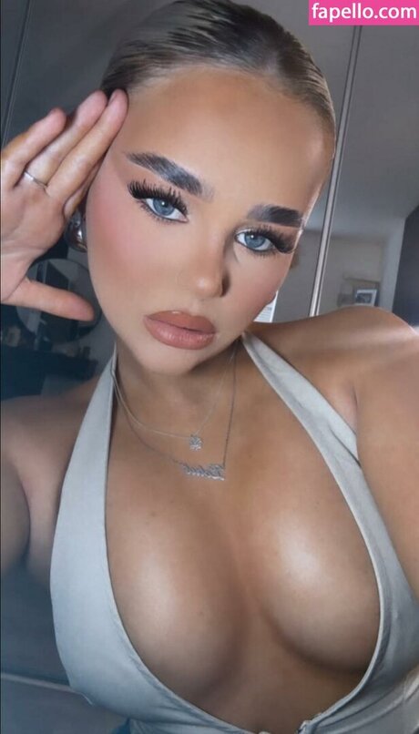 Nahá fotka uniklých OnlyFans od Lotus Petrie