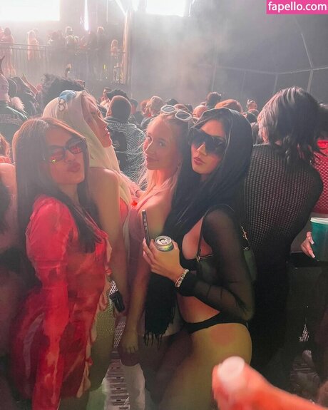 Nahá fotka uniklých OnlyFans od Samantha Beilby