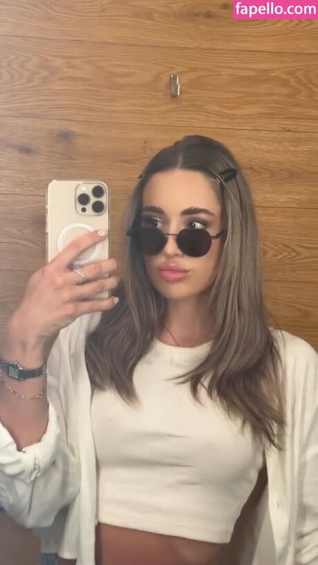 Nacktes geleaktes OnlyFans-Foto von Noemi Demeter