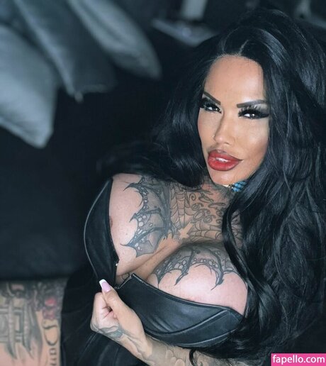 Teufelsweib666 OnlyFansリークヌード写真