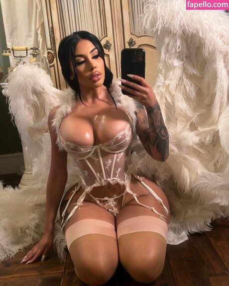 Nacktes geleaktes OnlyFans-Foto von Thekatmichelee
