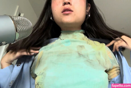 Naken läckt OnlyFans-bild av Riishka Asmr