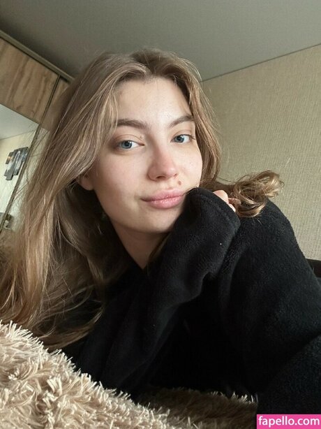 Nacktes geleaktes OnlyFans-Foto von Milajen