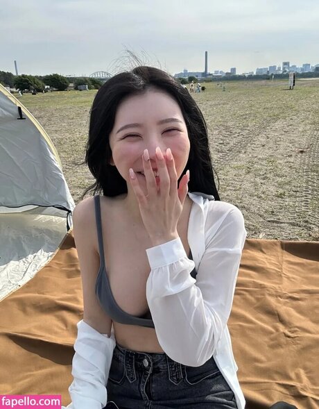 Nahá fotka uniklých OnlyFans od Emmatanakirl