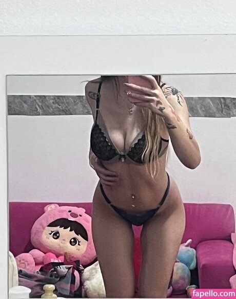 Nahá fotka uniklých OnlyFans od Celiett