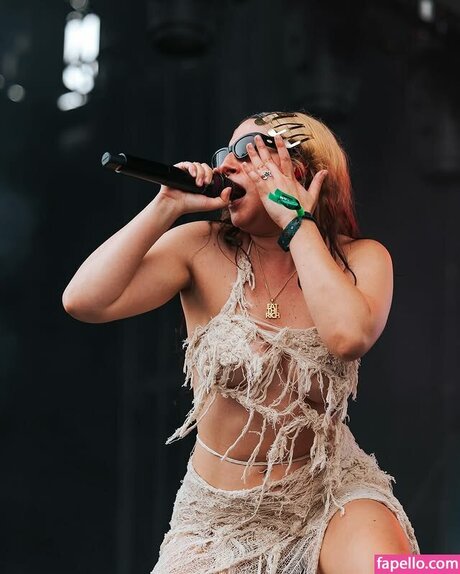 Alasti lekkinud OnlyFans-i pilt Marisa Dabice