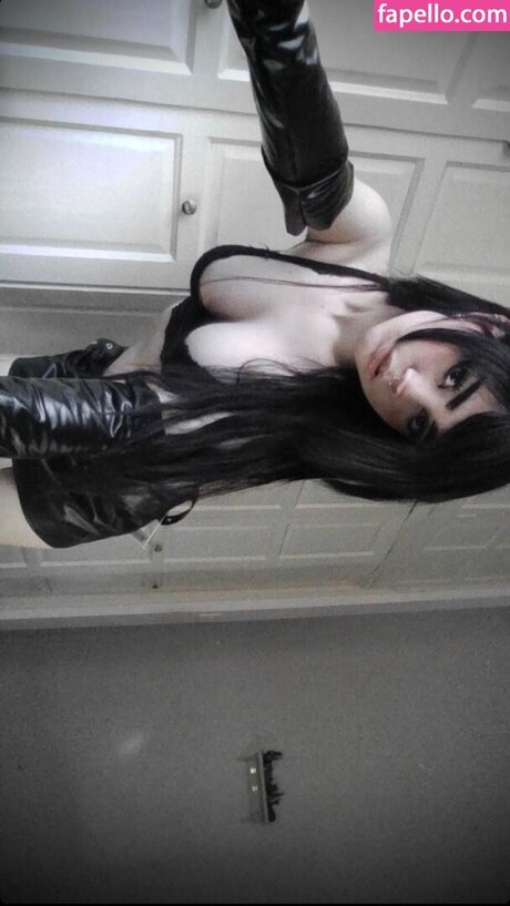 OnlyFans-model Elinoiiddx