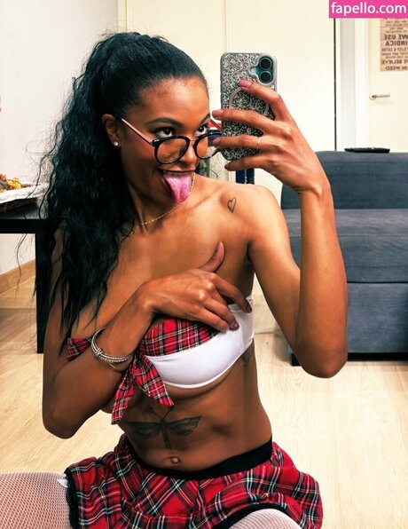 Itszurihill OnlyFans泄露裸照