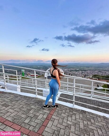 Alasti lekkinud OnlyFans-i pilt Sheyla Bianca