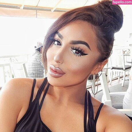 Itslademi naked leaks OnlyFans pic