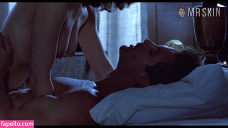 Naken lekkede OnlyFans-bilde av Linda Hamilton