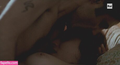 Foto desnuda filtrada de OnlyFans de Valentina Lodovini