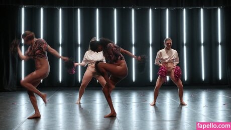 Foto di nudo di fuga di OnlyFans di Sunayana Shetty