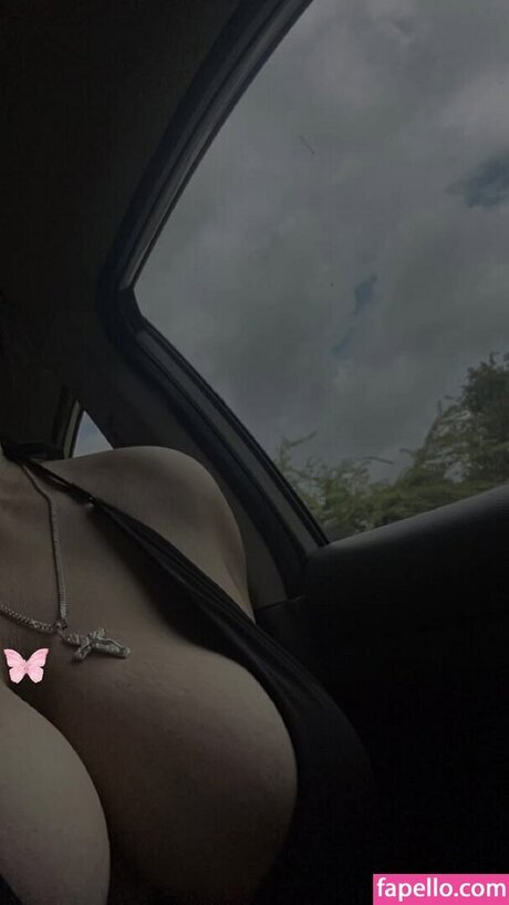 Naken lekkede OnlyFans-bilde av Hxllkittx