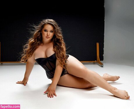 Naakte gelekte OnlyFans-foto van Vicidream