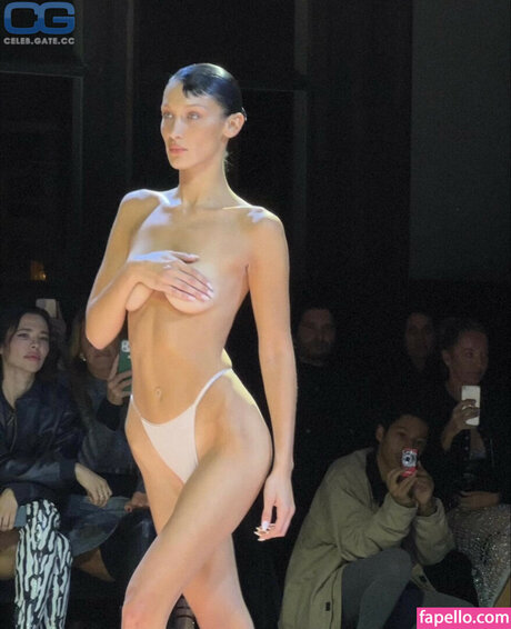 Foto di nudo di fuga di OnlyFans di Bellahadid