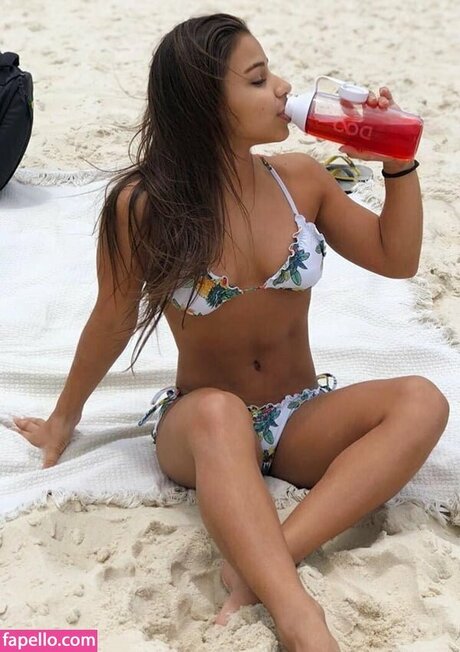 OnlyFans-model Flvia Saraiva