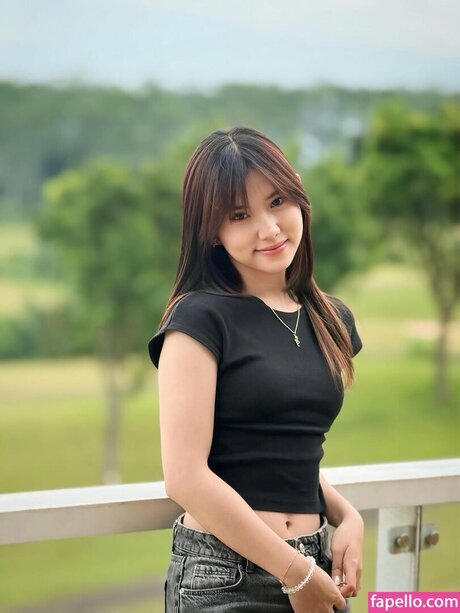 Naken lekkede OnlyFans-bilde av Leonazhen