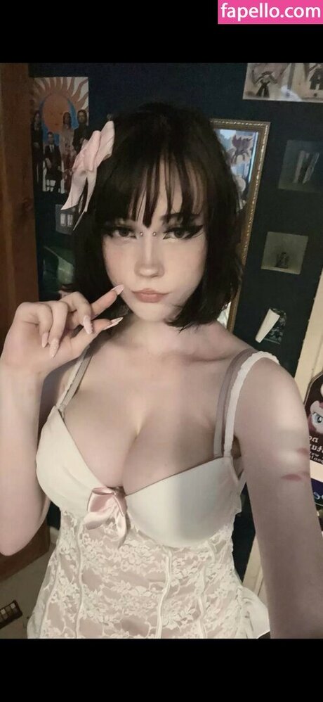 Naakte gelekte OnlyFans-foto van Pixilers