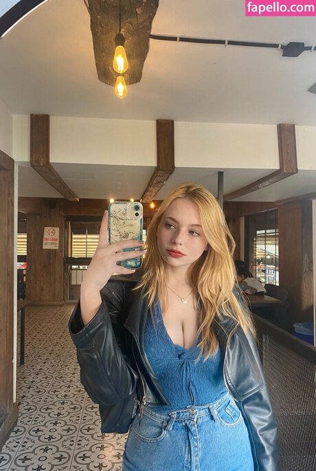 Naken läckt OnlyFans-bild av Biranset