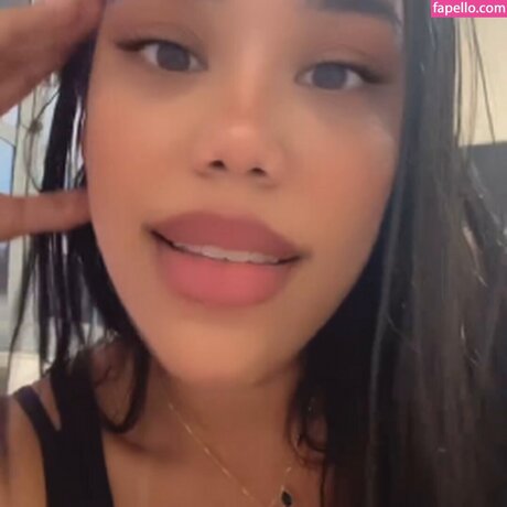 Foto di nudo di fuga di OnlyFans di Kalileaox