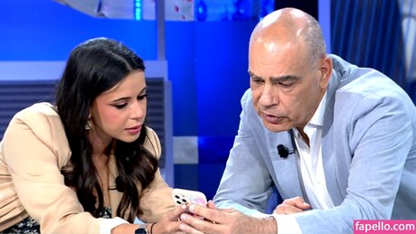 Photo nue de fuite OnlyFans de Santaolalla