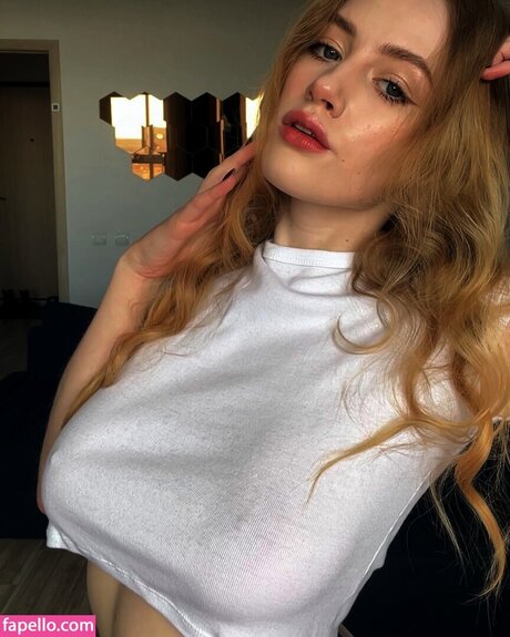 Alasti lekkinud OnlyFans-i pilt Kittenyulia