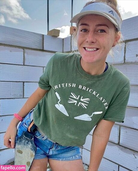 Alasti lekkinud OnlyFans-i pilt Darciedoesit