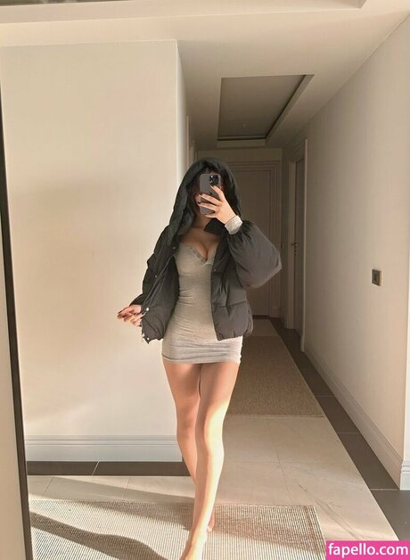 Naakte gelekte OnlyFans-foto van Yugiohsen