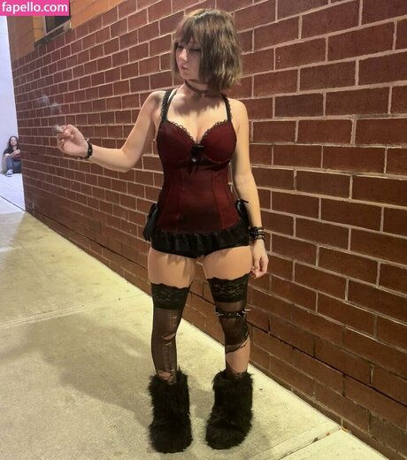 Обнаженная фотография утечки OnlyFans от Trinity Manaj