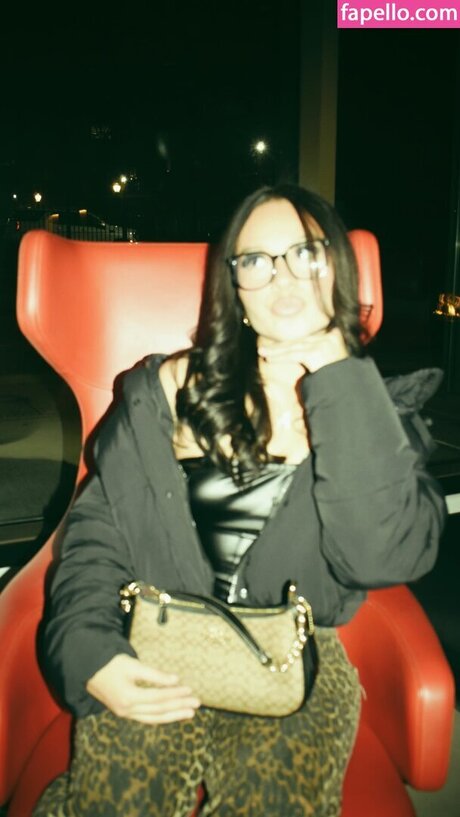 Nahá fotka uniklých OnlyFans od Aracelyanahiii