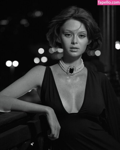 Alasti lekkinud OnlyFans-i pilt Shashkau